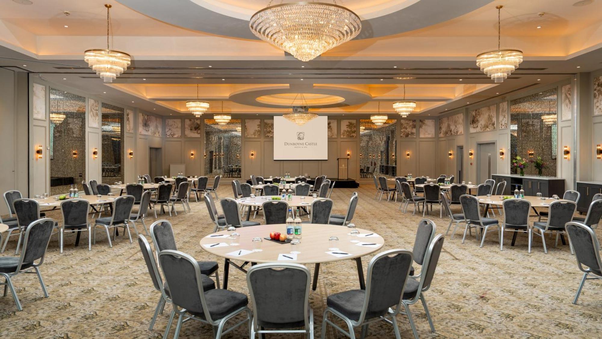 Dunboyne Castle Hotel & Spa Екстериор снимка